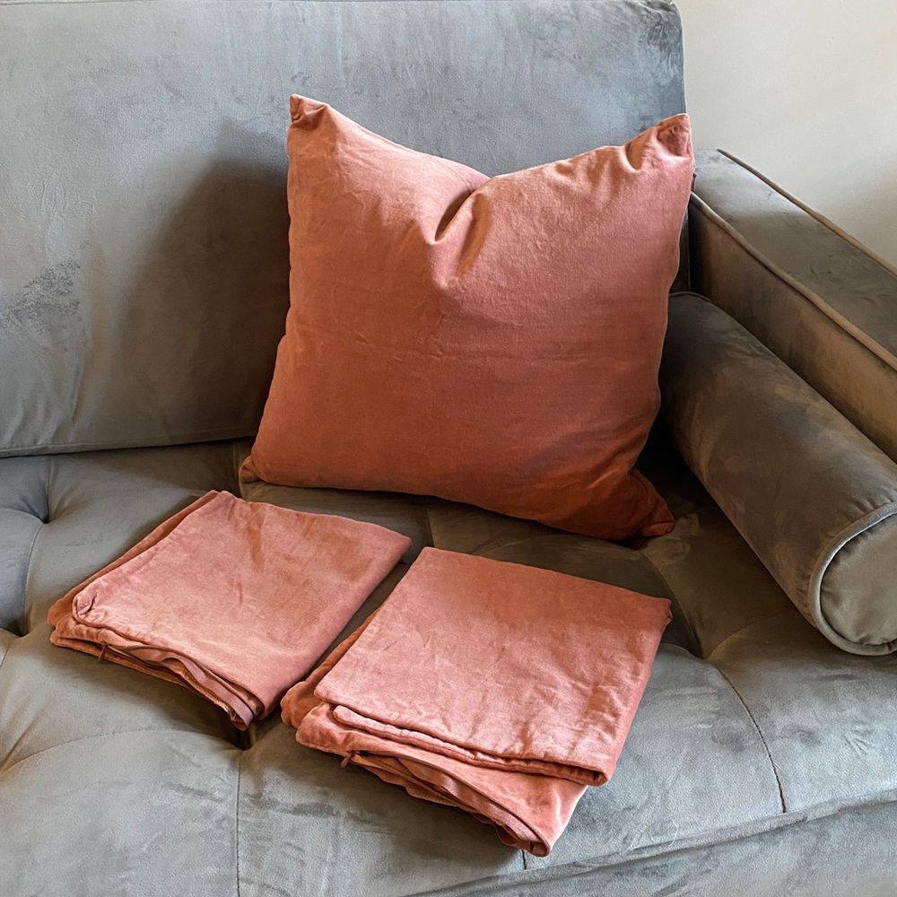 H&M Velvet Pillow Covers Set of 3 Rose Quartz Pink